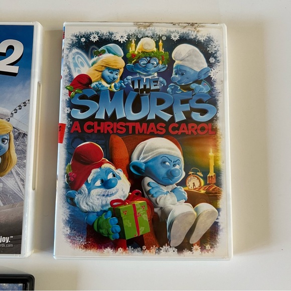 DVD Kids Movie Lot 5 The Smurfs 1 and 2 A Christmas Carol The Lost Village - Picture 3 of 4